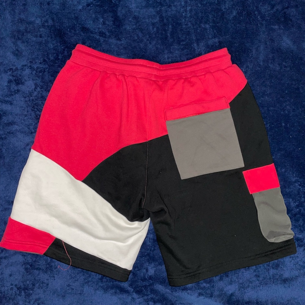 EffectUs Shorts - Picture 2 of 2